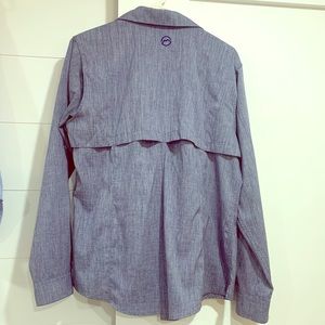 Magellan XL moisture wicking button down shirt